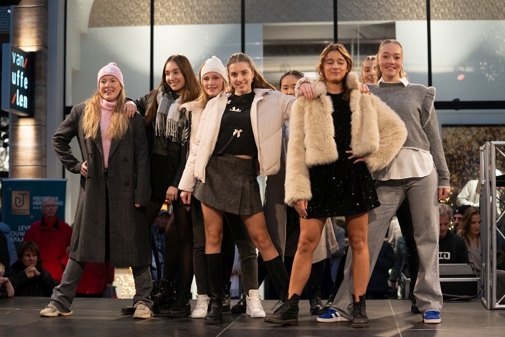 Modeshow 051.jpg